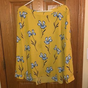 🌻 LOFT FLOWER SHIRT 🌻